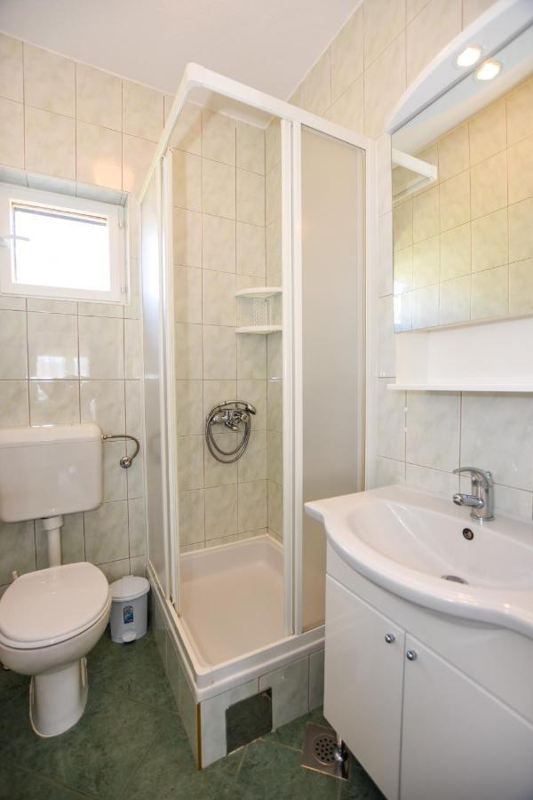 Apartmani Marija Ljubica Đảo Pag Ngoại thất bức ảnh
