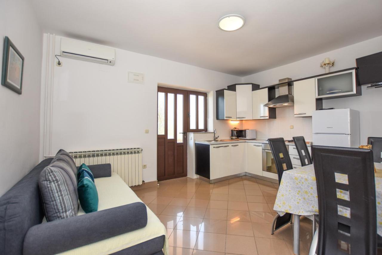Apartmani Marija Ljubica Đảo Pag Ngoại thất bức ảnh