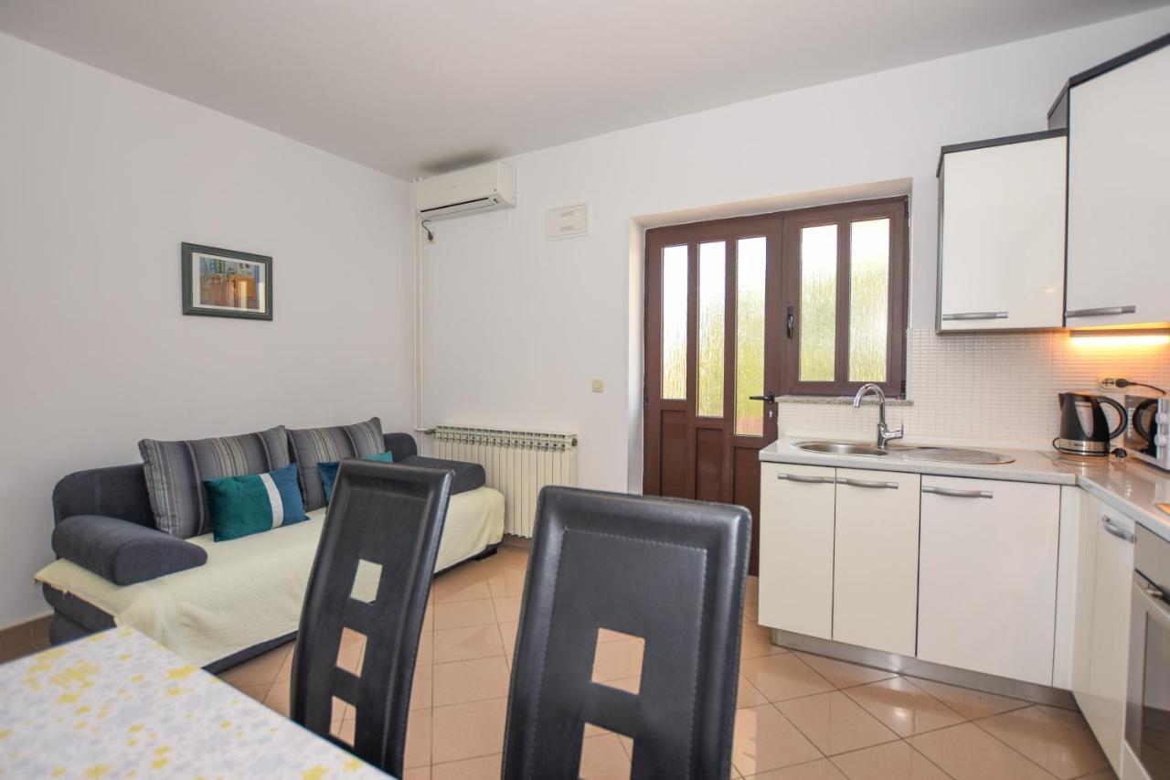 Apartmani Marija Ljubica Đảo Pag Ngoại thất bức ảnh