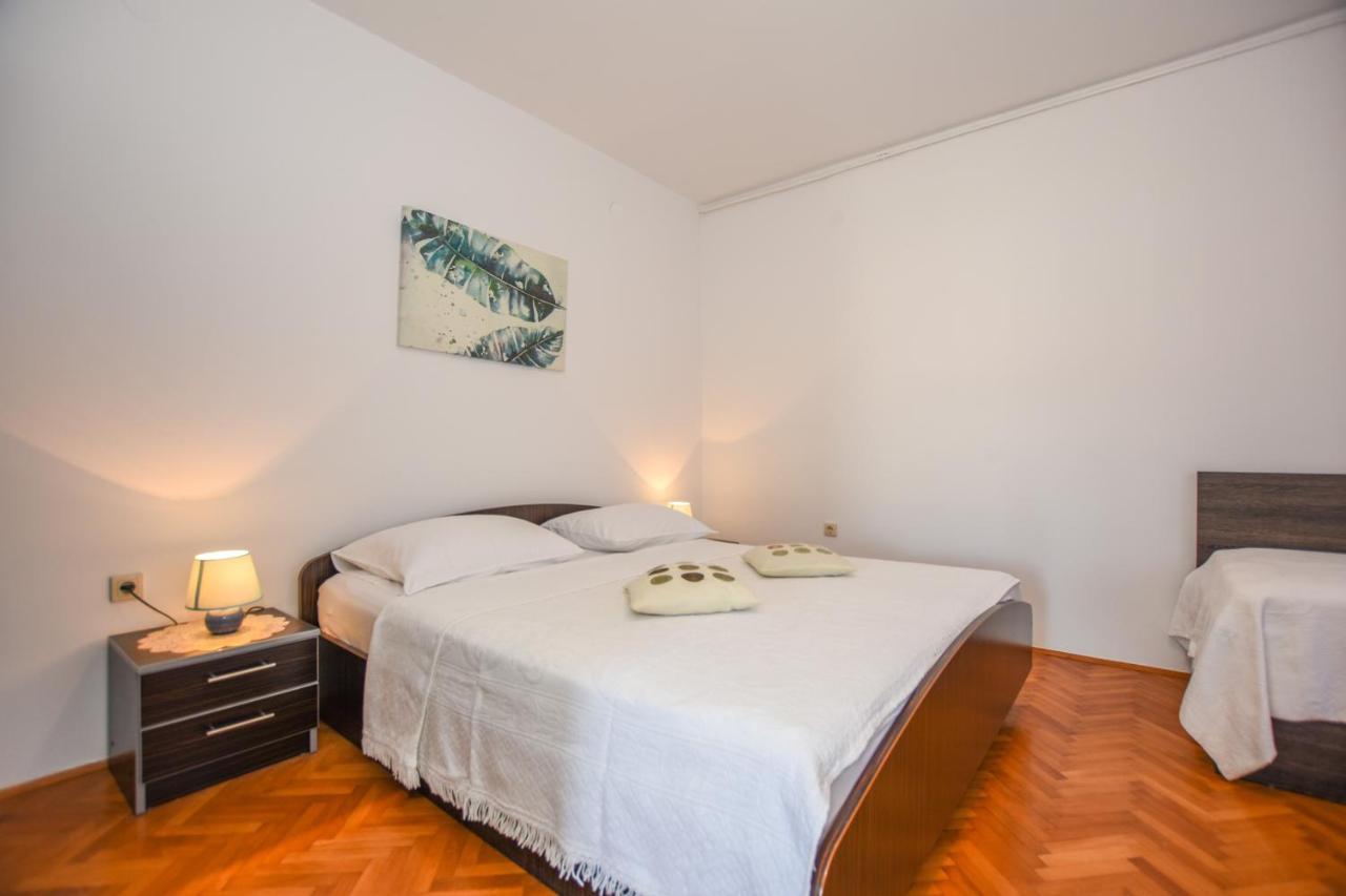 Apartmani Marija Ljubica Đảo Pag Ngoại thất bức ảnh