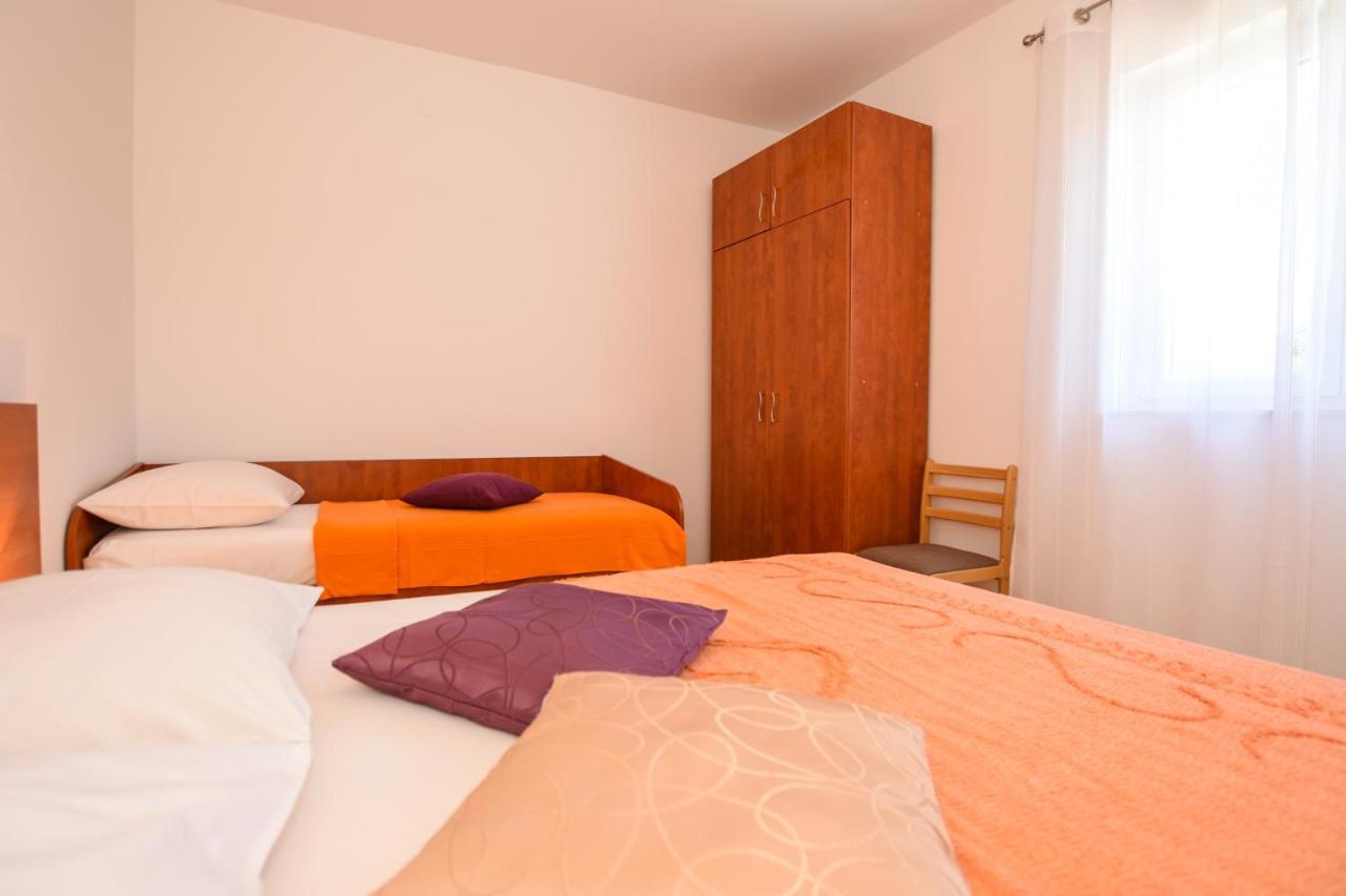 Apartmani Marija Ljubica Đảo Pag Ngoại thất bức ảnh