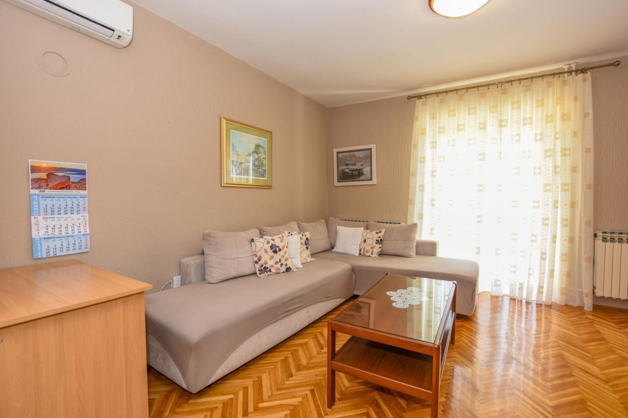 Apartmani Marija Ljubica Đảo Pag Ngoại thất bức ảnh
