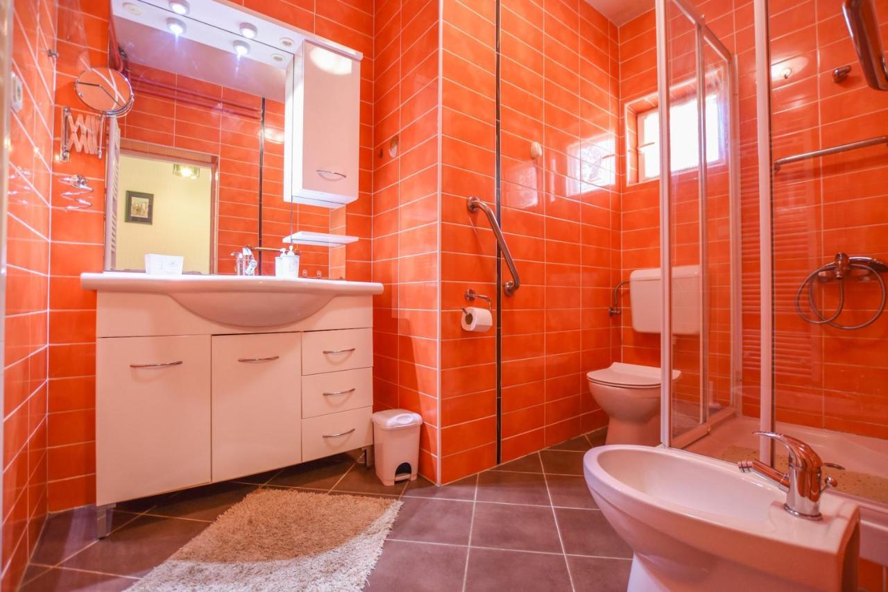 Apartmani Marija Ljubica Đảo Pag Ngoại thất bức ảnh