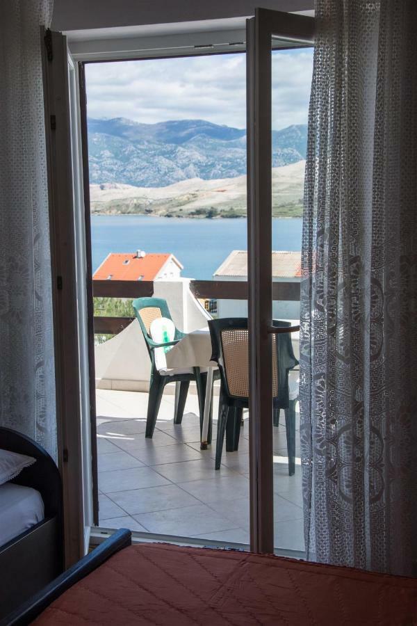 Apartmani Marija Ljubica Đảo Pag Ngoại thất bức ảnh